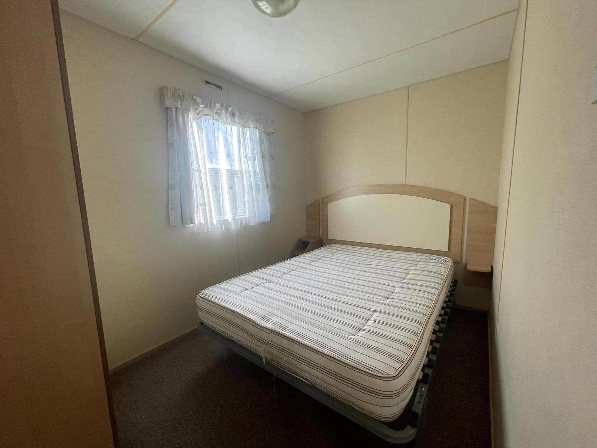 Lovely 8 Berth Caravan At St Osyth Beach Holiday Park Ref 28101G Клактон-он-Си Экстерьер фото